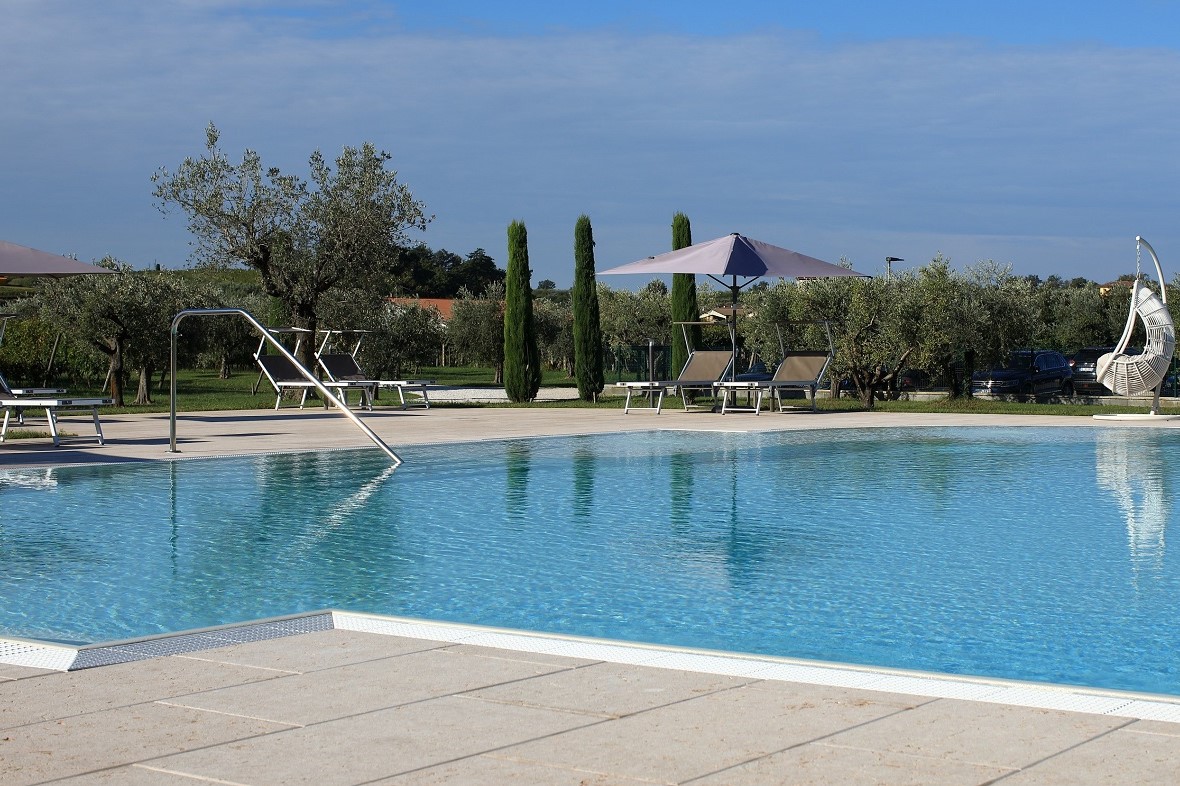 Piscina del Relais di Borgo Romantico per un pò di relax